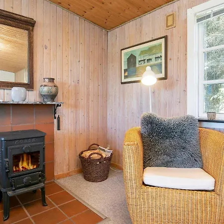 4 Person Holiday Home In Lokken 루켄