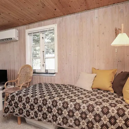 4 Person Holiday Home In Lokken 루켄