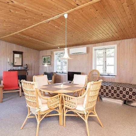 펜션 4 Person Holiday Home In Lokken