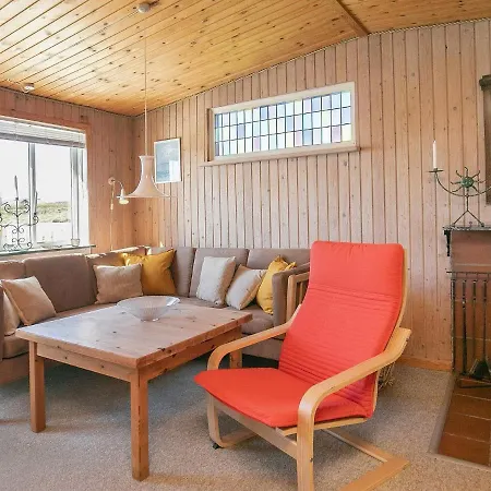 4 Person Holiday Home In Lokken 펜션